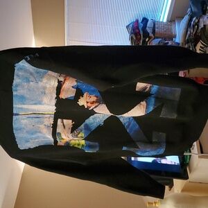 Off White. Flash $199